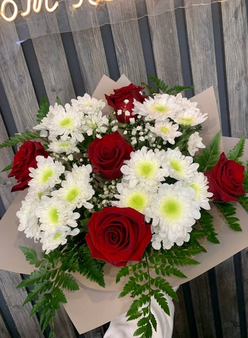 Сборный букет «Букет любимой» от интернет-магазина цветов в 