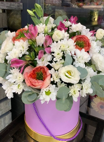 Сборный букет композиция «Наслаждение» от интернет-магазина цветов в 