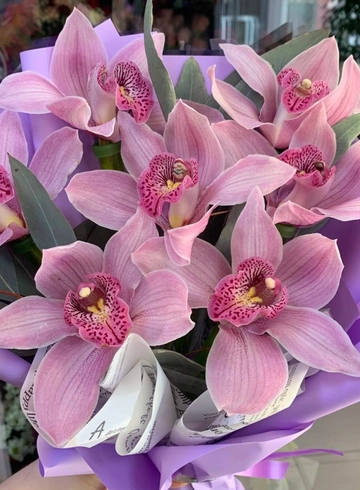 Моно букет «Аромат завтрашнего дня» от интернет-магазина цветов в 