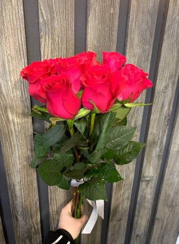 Моно букет 9 роз «Готша» от интернет-магазина цветов в 