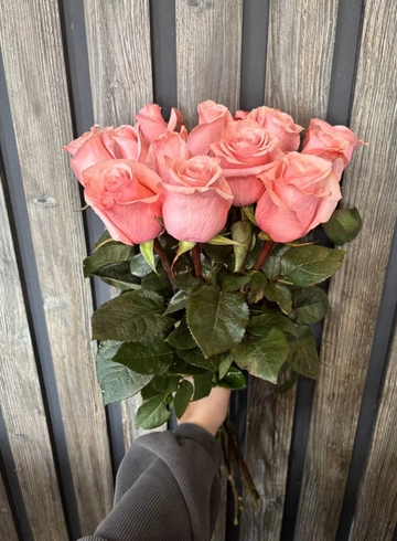 Букет из 11 розовых роз от интернет-магазина цветов в 